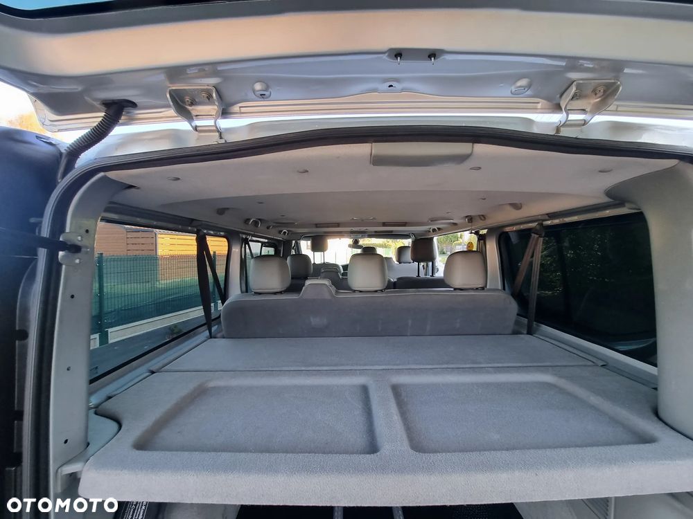 Opel Vivaro L2H1 2.9t - 15