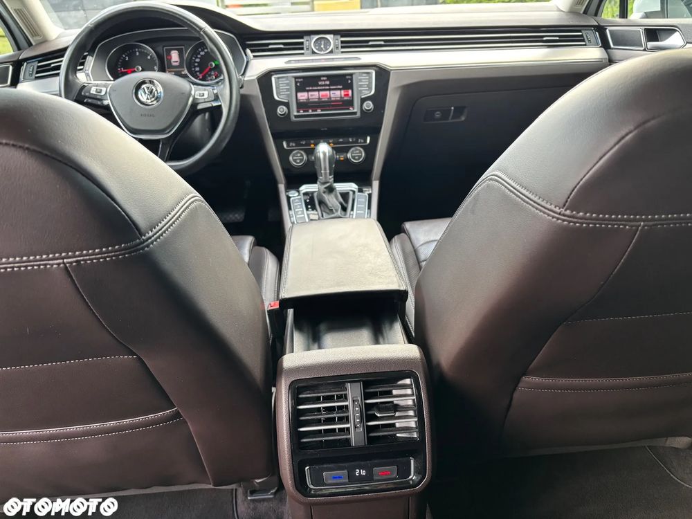 Volkswagen Passat 2.0 TDI Bi-Turbo BMT 4Mot Highline DSG - 2