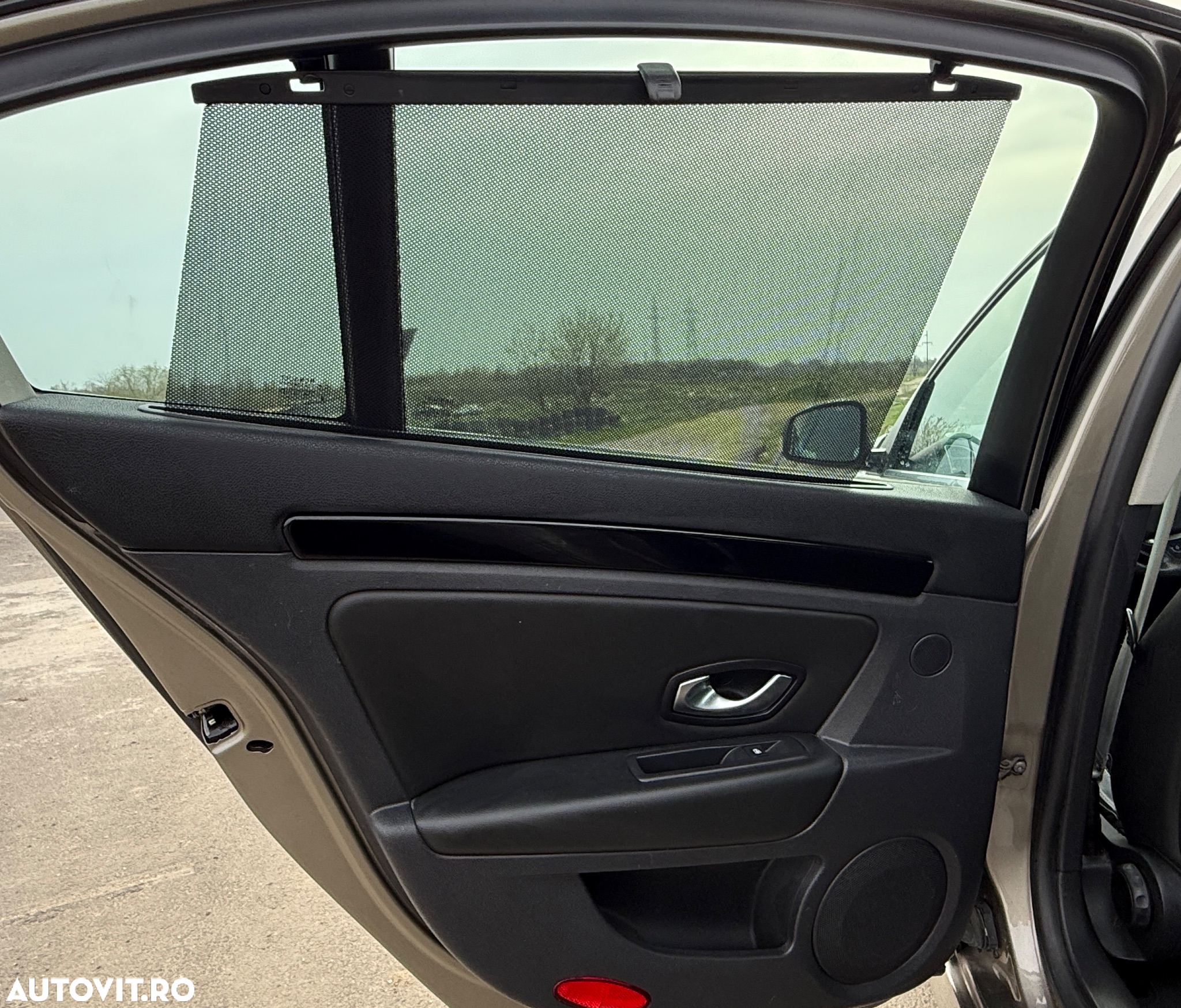 Renault Laguna ENERGY dCi 130 FAP Start & Stop Bose Edition - 15