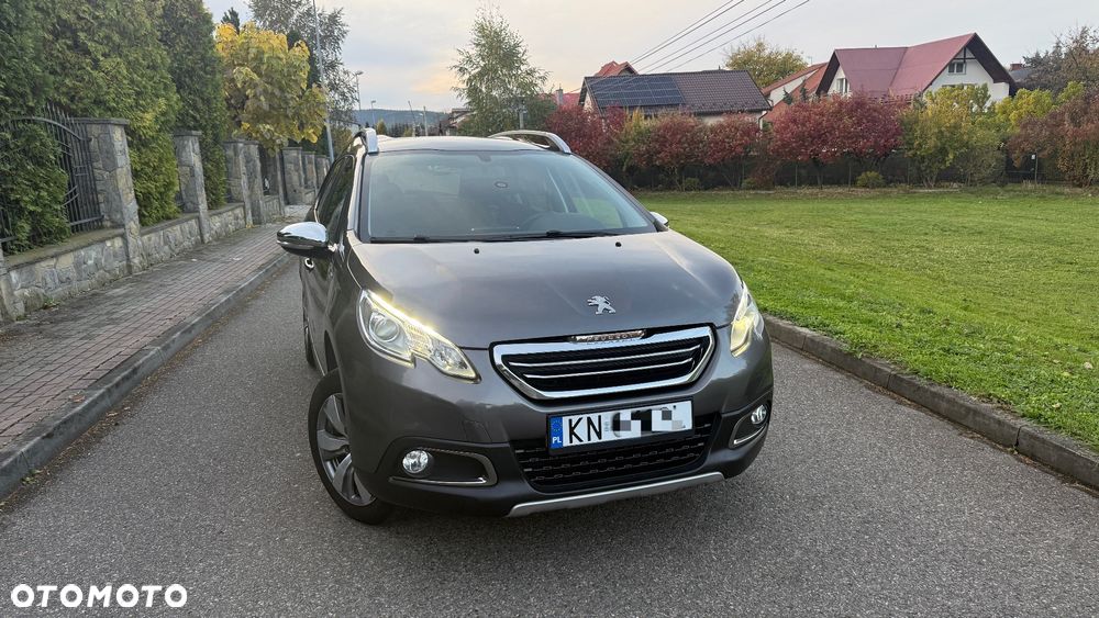 Peugeot 2008 1.2 Pure Tech Active S&S - 6