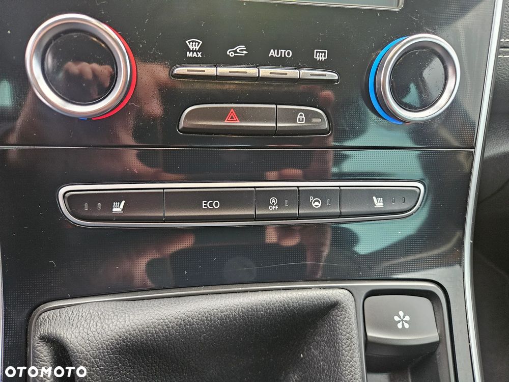 Renault Scenic ENERGY TCe 130 BOSE EDITION - 26