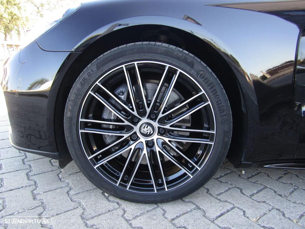 Porsche Panamera Sport Turismo 4 E-Hybrid - 4