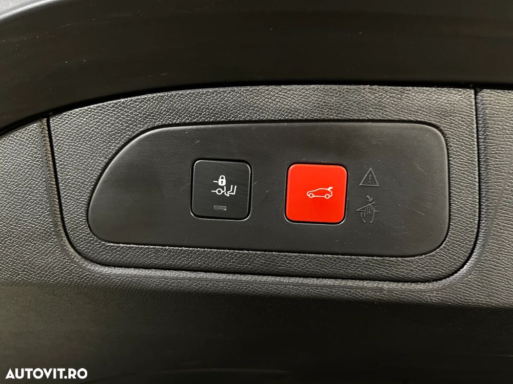 DS Automobiles DS 7 Crossback 1.6 PHeV AWD 300 EAT8 PERFORMANCE LINE + - 26