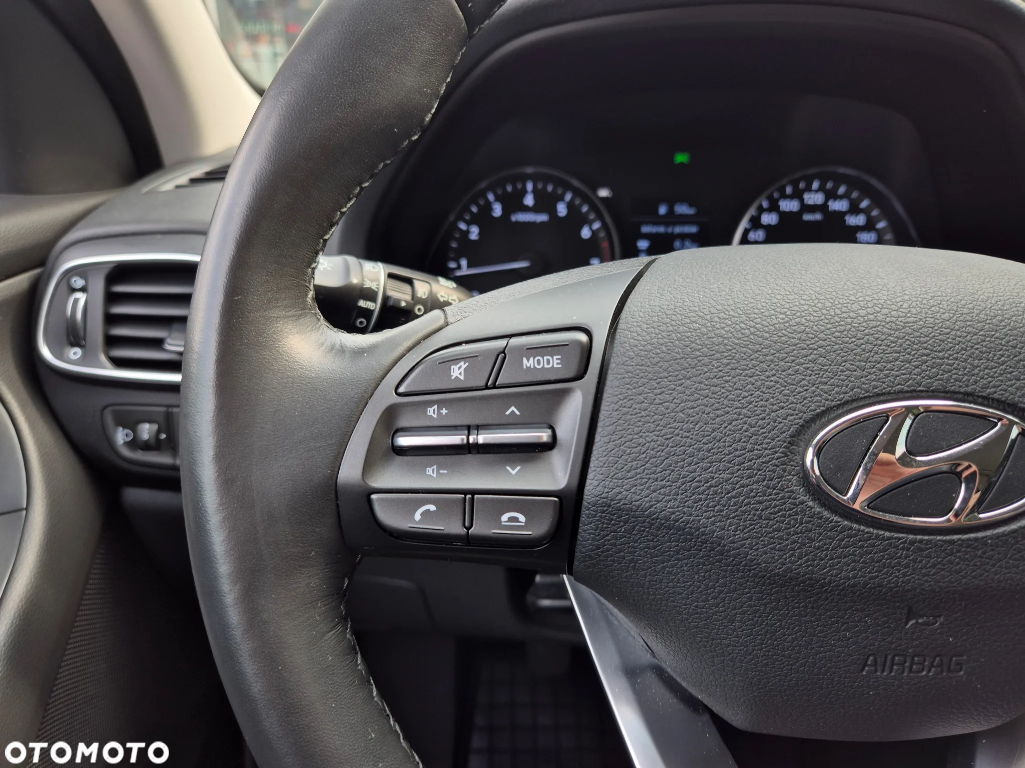 Hyundai i30 1.5 DPI Classic + - 19