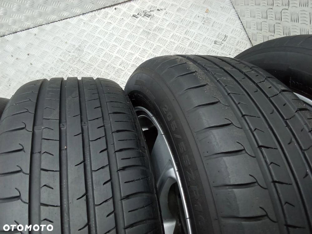 Koła Toyota Auris Corolla Verso 6,5Jx16 et45 5x114,3 - 14