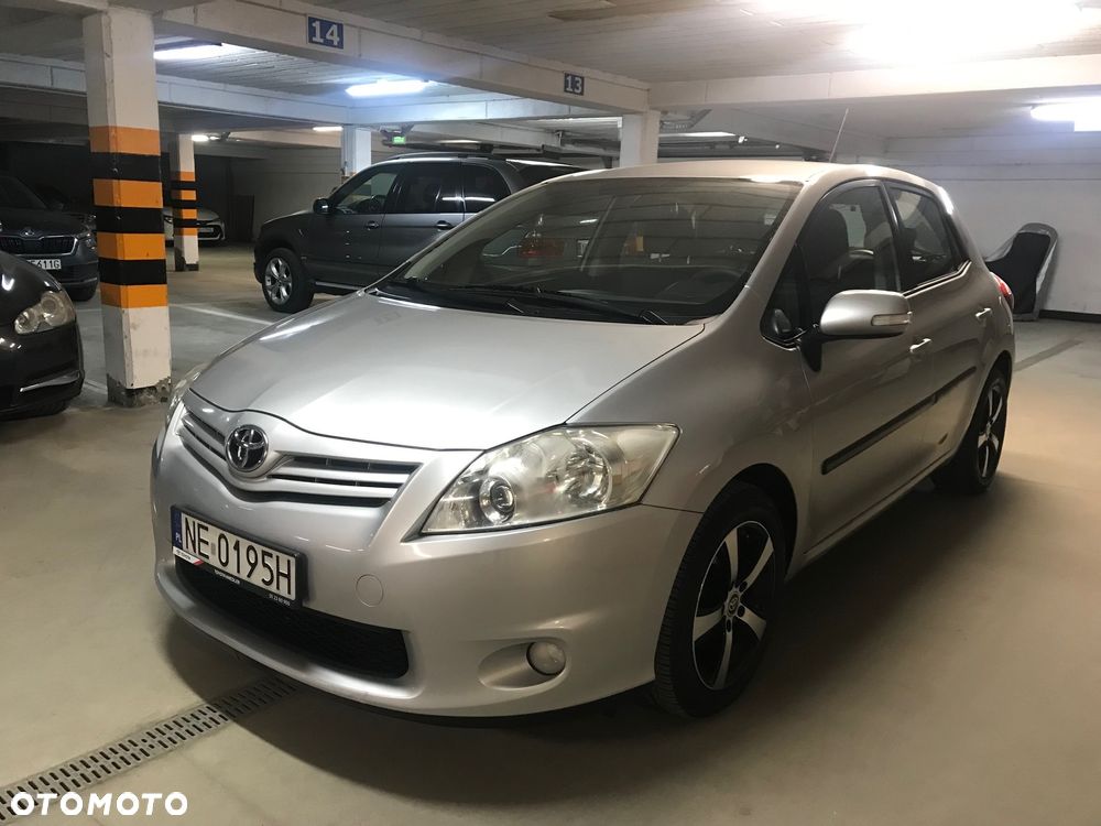 Toyota Auris 1.6 Premium MM - 1