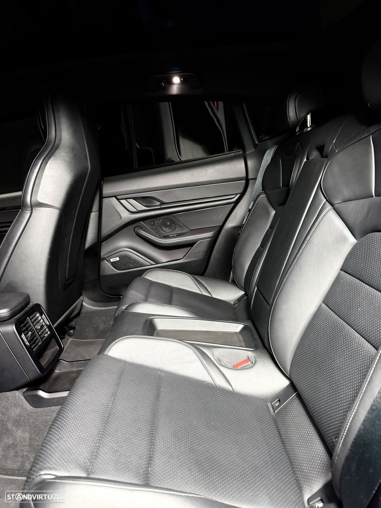 Porsche Taycan Cross Turismo 4S Sport bateria Performance Plus - 13