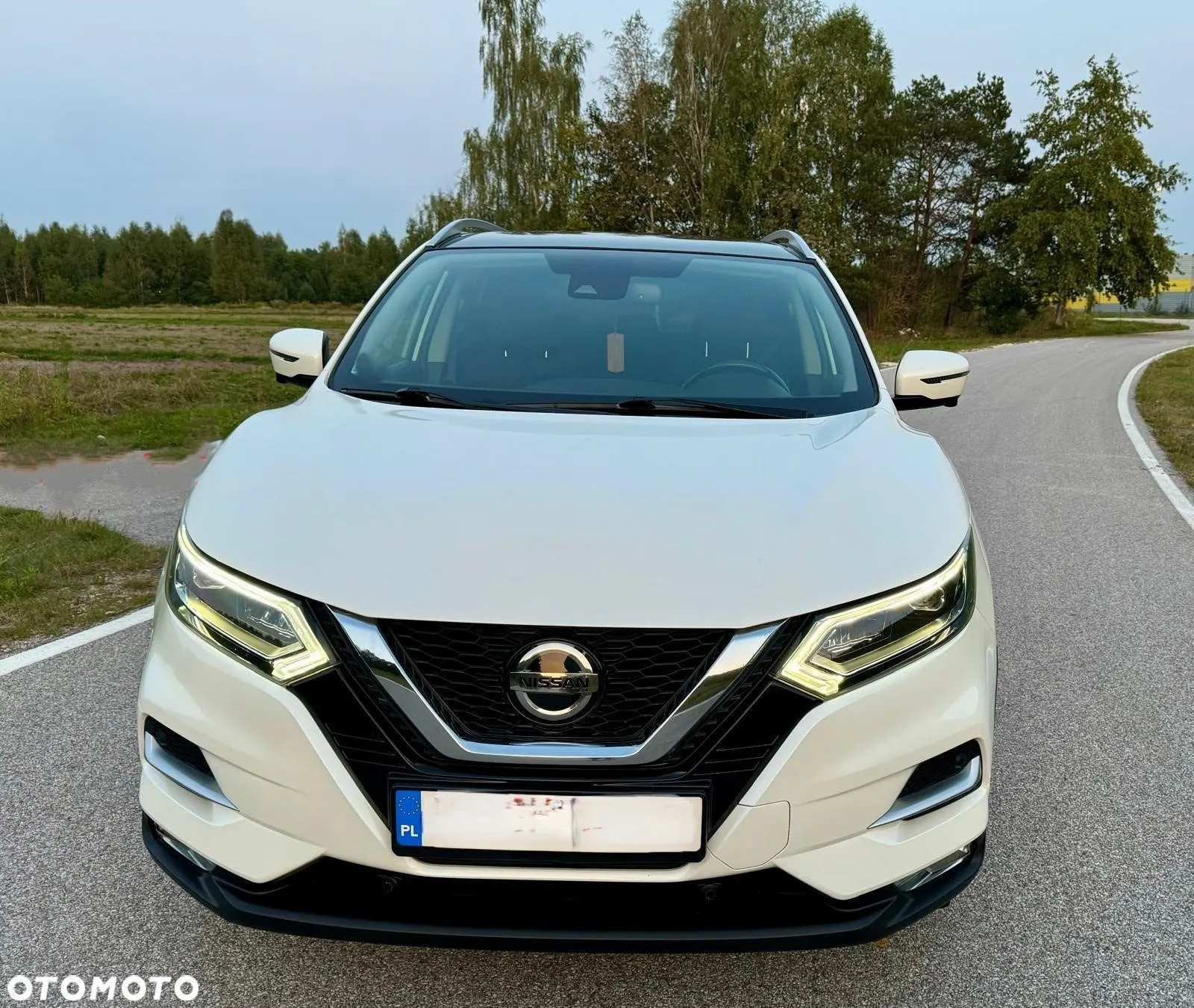 Nissan Qashqai 1.3 DIG-T N-Connecta DCT - 2