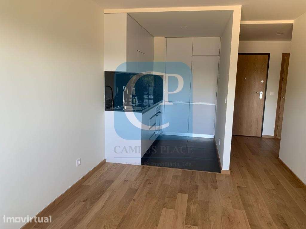 Apartamento T1Kit , novo, em frente ao Hospital S. João - Grande imagem: 3/12