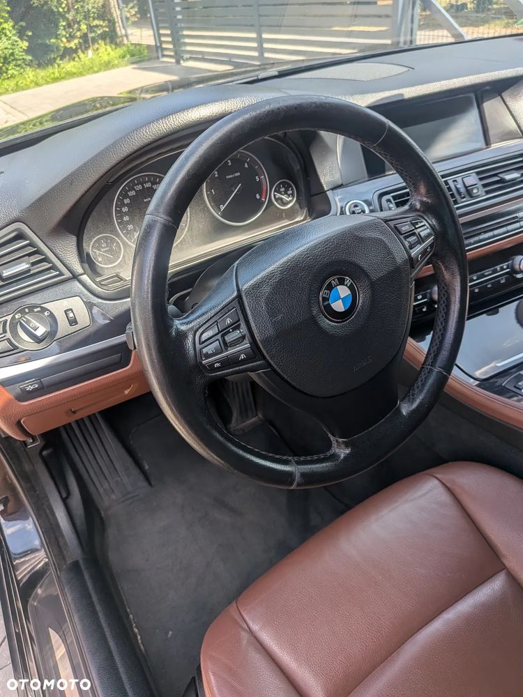 BMW Seria 5 520d - 16