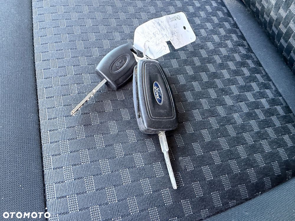Ford Transit - 19