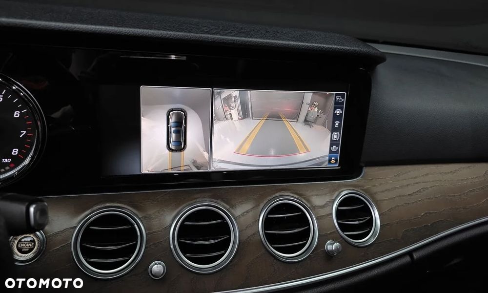 Mercedes-Benz Klasa E 300 9G-TRONIC Exclusive - 14