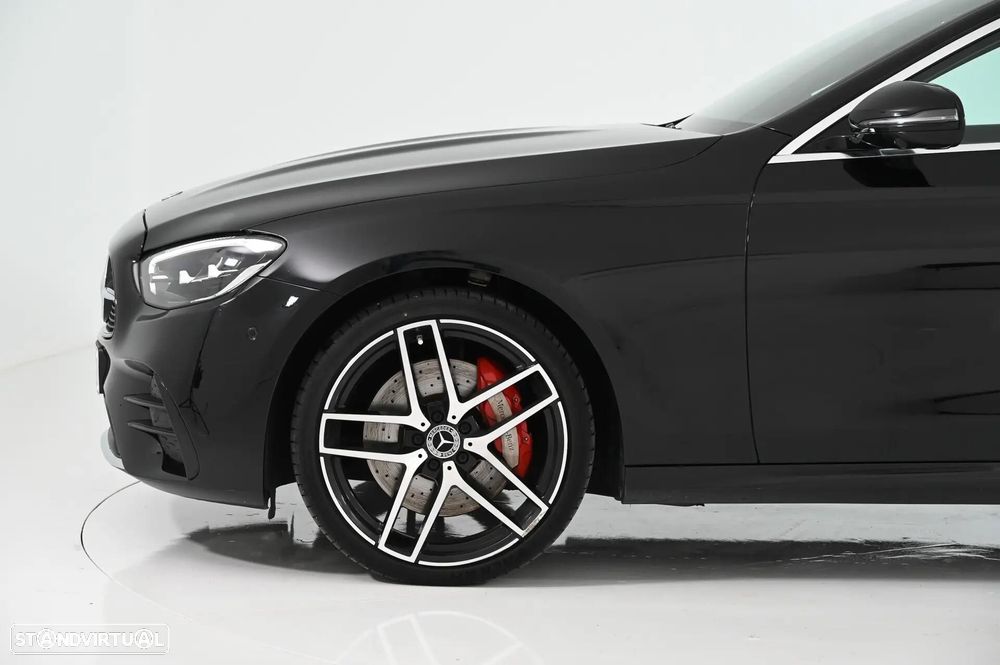 Mercedes-Benz E 300 de AMG Line - 13