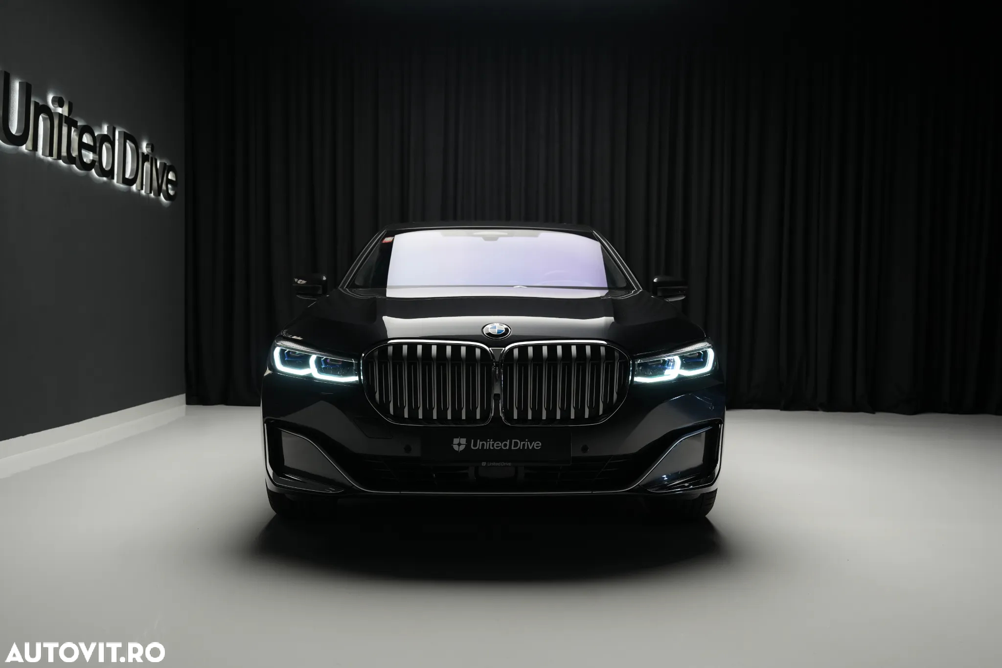 BMW Seria 7 740d xDrive MHEV - 2