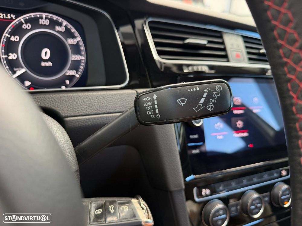 VW Golf 2.0 TSI GTI DSG Performance - 29
