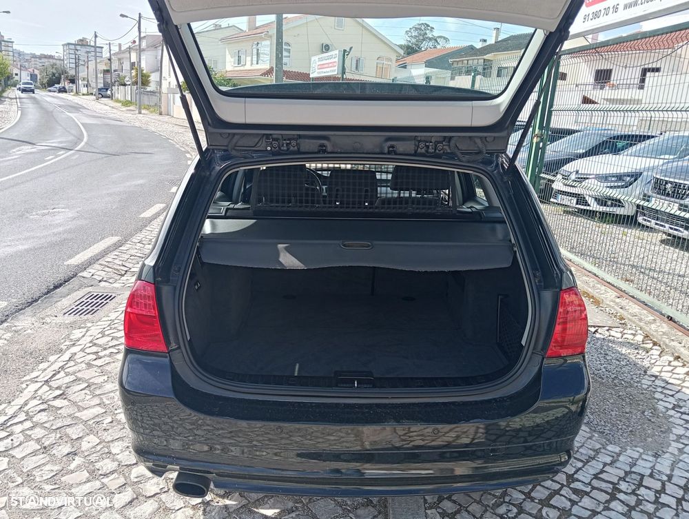 BMW 320 d LifeStyle - 15