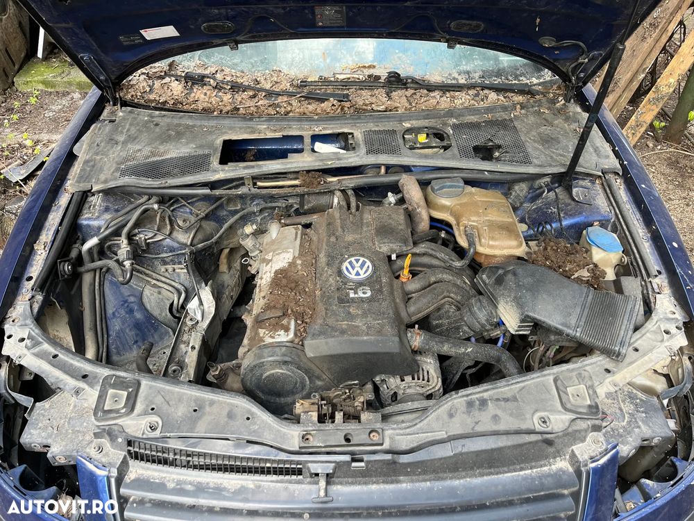 Dezmembrez VW Volkswagen Passat B5.5 break albastru 1,6 benzina ALZ albastru 2002 - 3