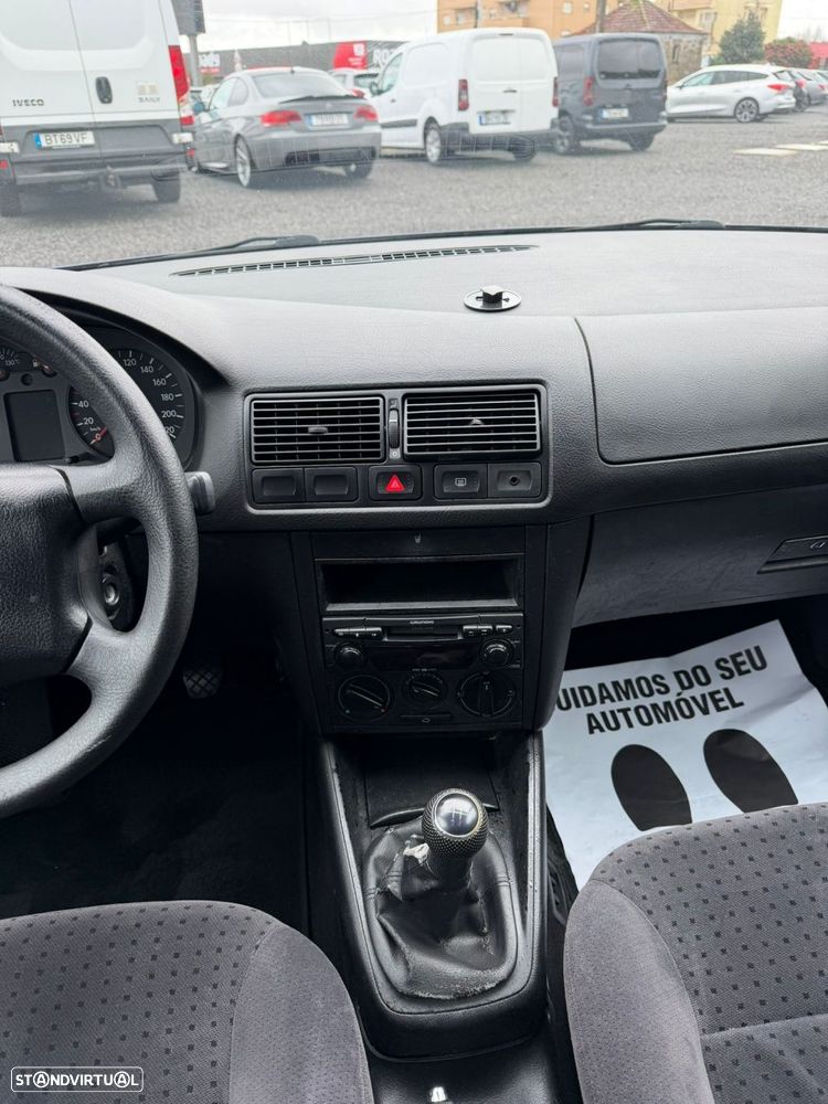 VW Golf 1.4i Confort - 21