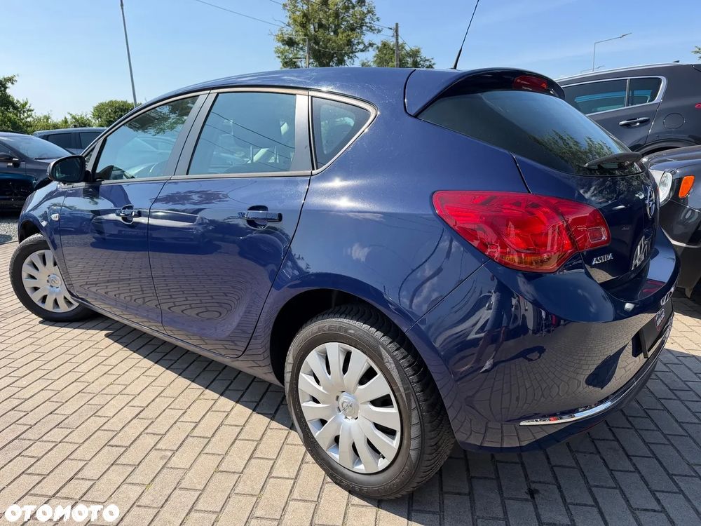 Opel Astra 1.6 ENERGY - 2