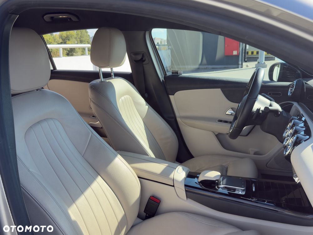 Mercedes-Benz Klasa A 200 7G-DCT - 15