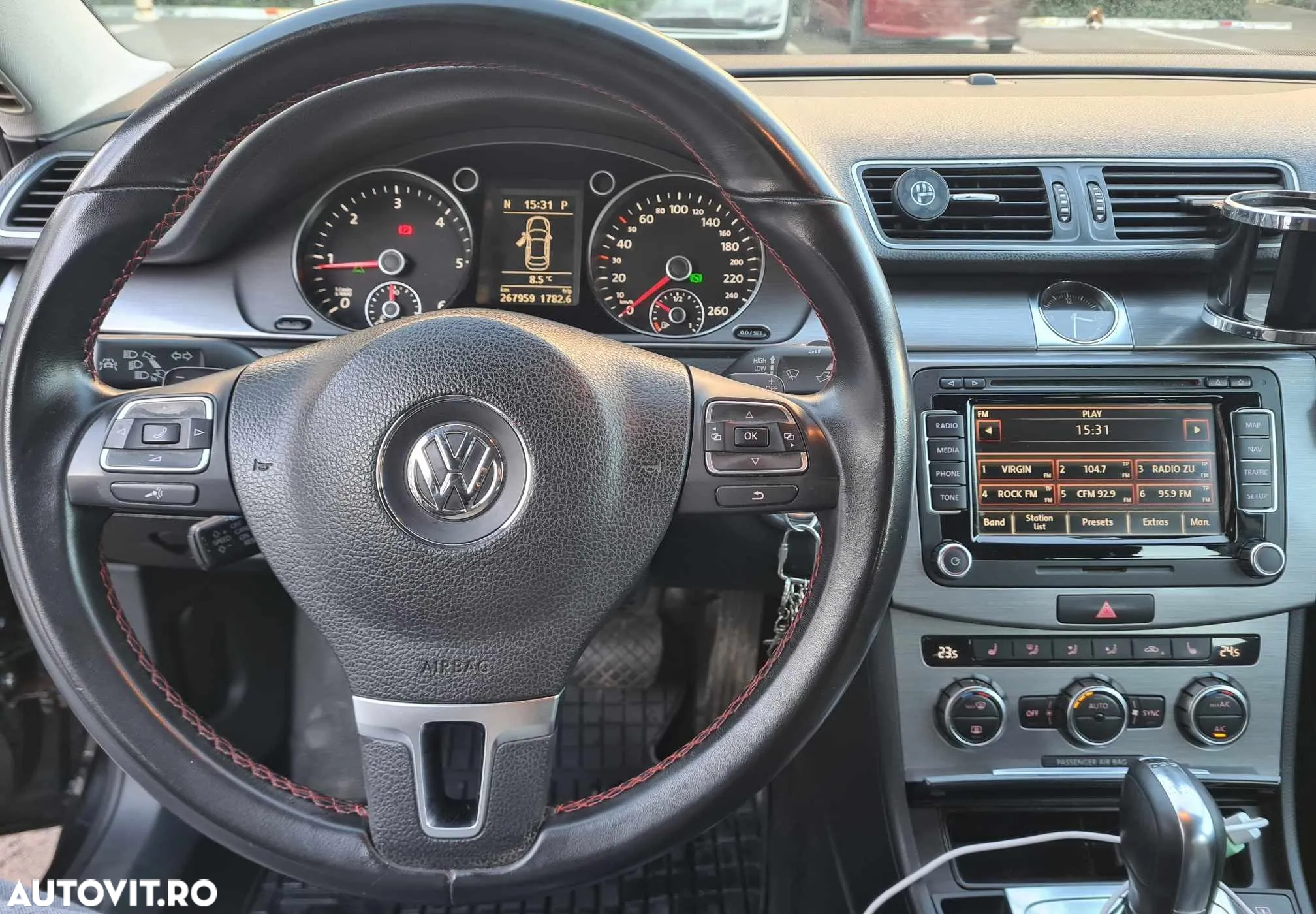 Volkswagen Passat Variant 2.0 Blue TDI DSG SCR Highline - 10