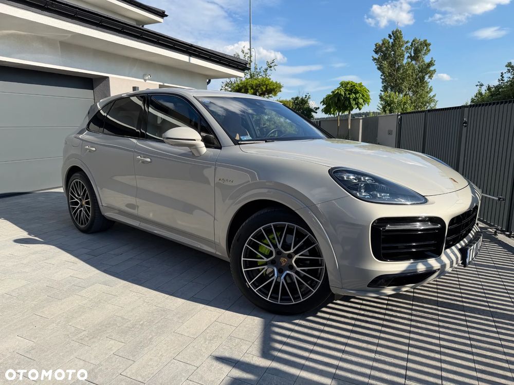 Porsche Cayenne Standard - 1