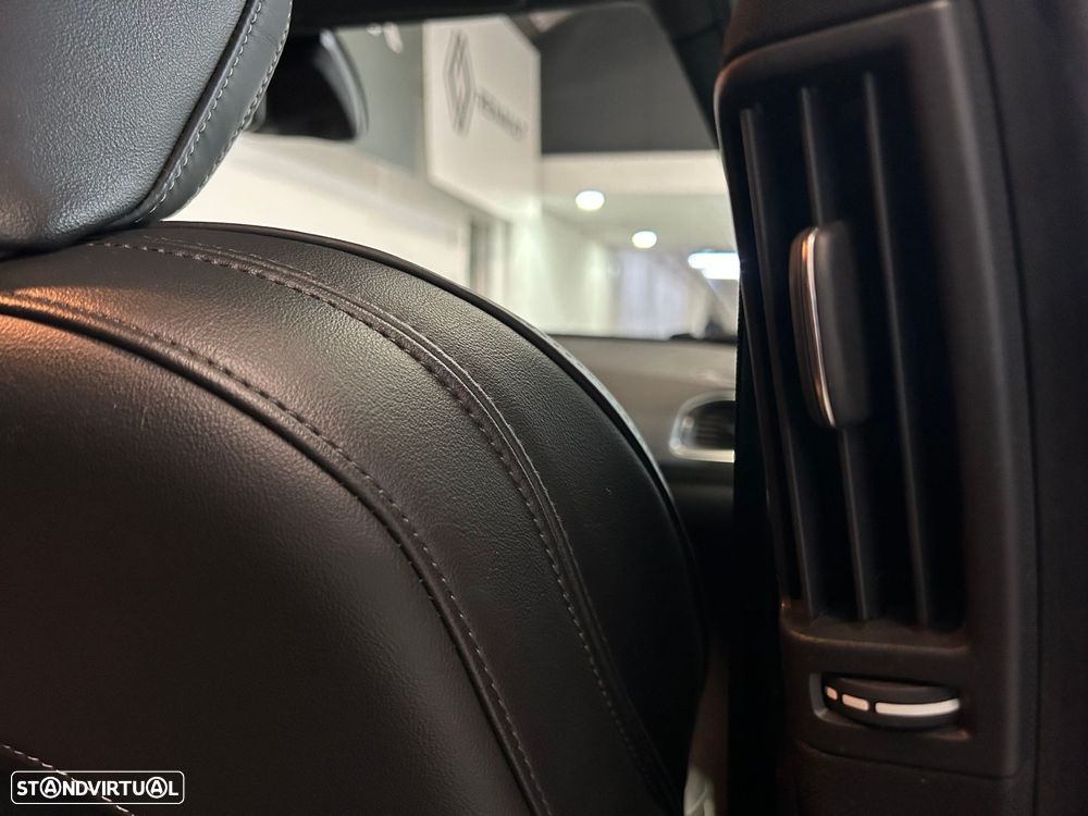 Volvo V60 2.0 D3 R-Design - 41