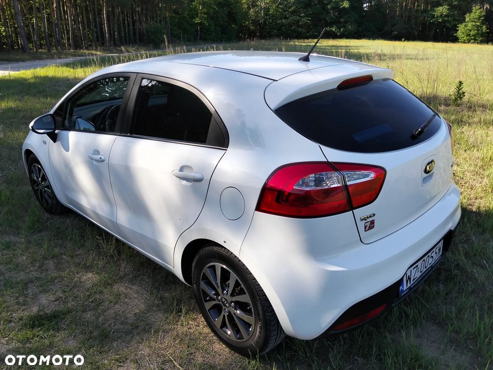 Kia Rio 1.4 crdi M - 6