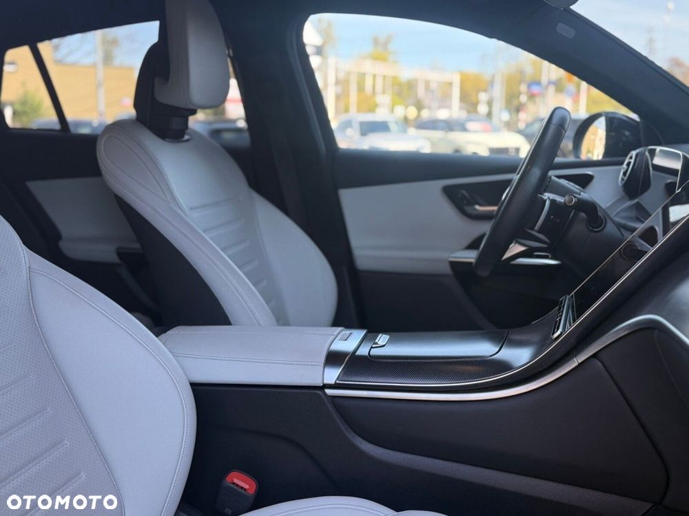 Mercedes-Benz GLC - 18