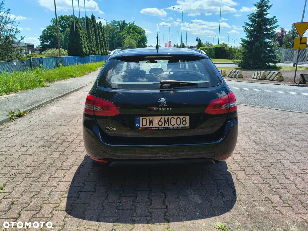 Peugeot 308 1.5 BlueHDi Active S&S EAT8 - 4