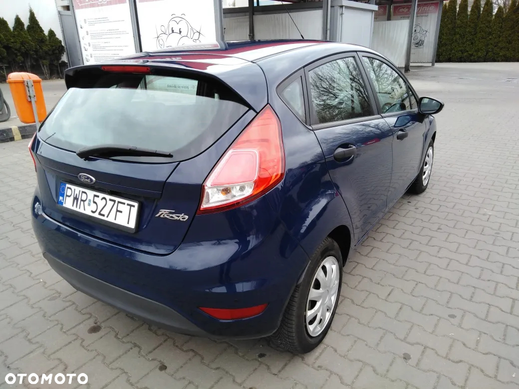 Ford Fiesta 1.5 TDCi Ambiente - 6