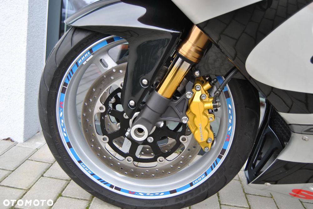 Suzuki GSX-R - 17
