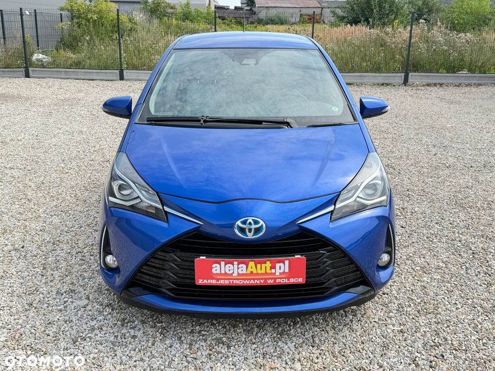 Toyota Yaris Hybrid 100 Terra - 12