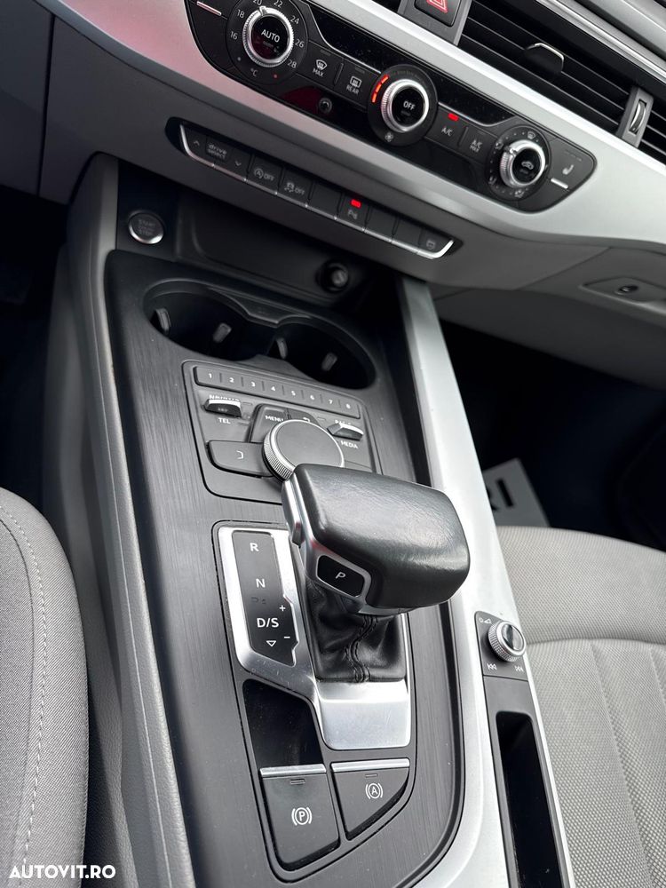 Audi A4 2.0 TDI S tronic quattro - 14