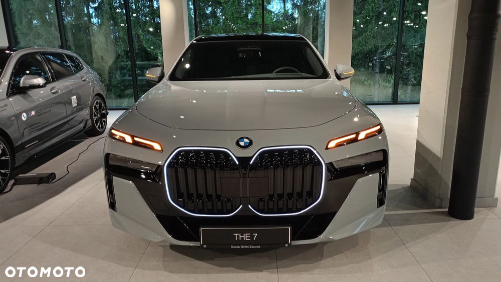 BMW Seria 7 - 10