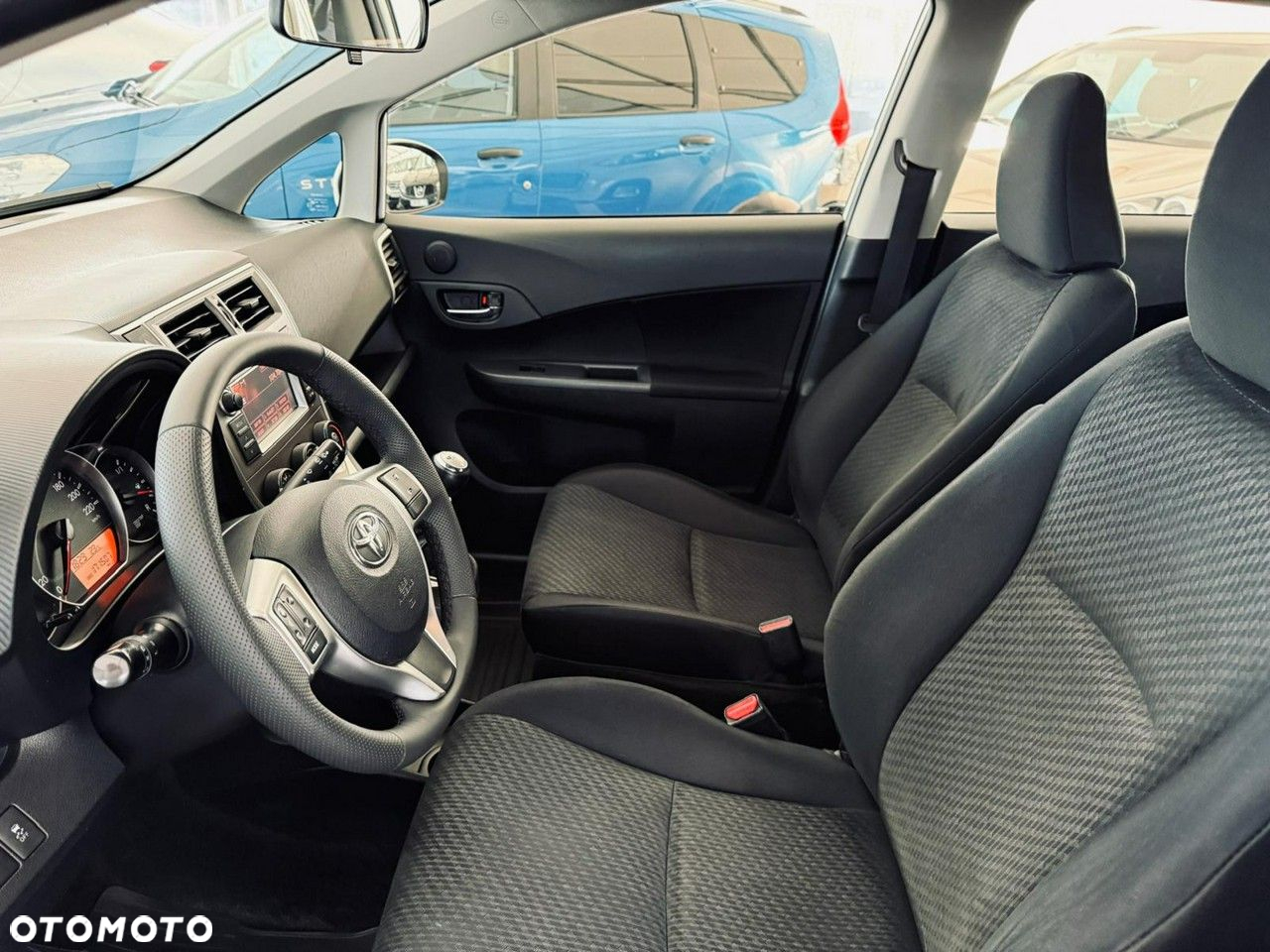 Toyota Verso S - 31