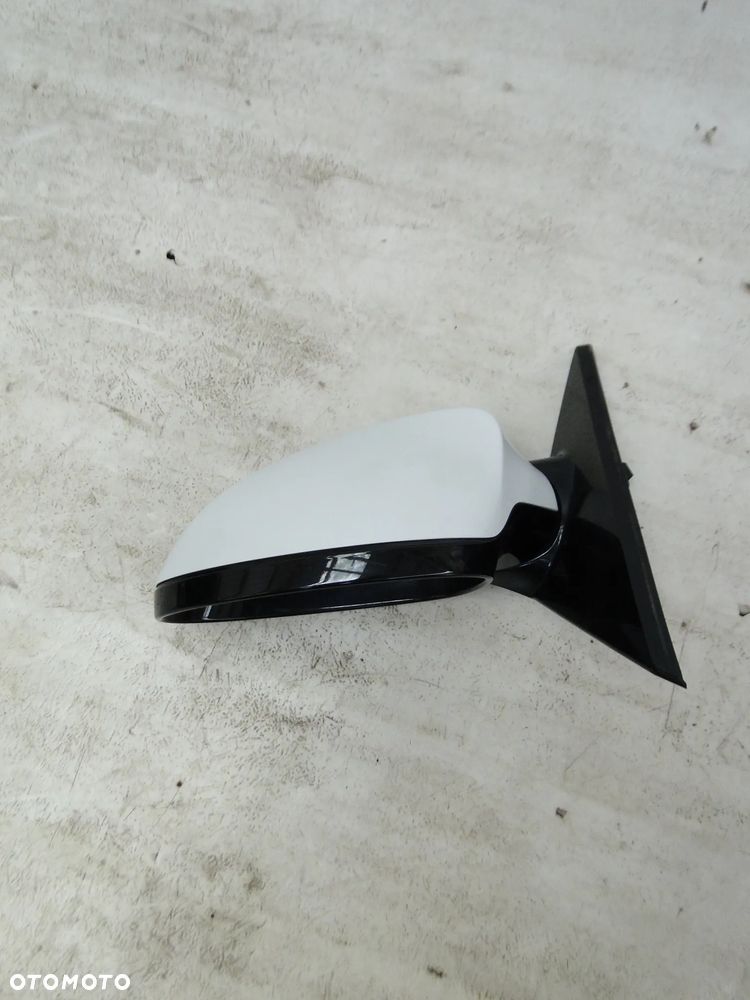 BMW 1 E81 E82 LIFT LUSTERKO LEWE 3 PIN EUROPA - 2