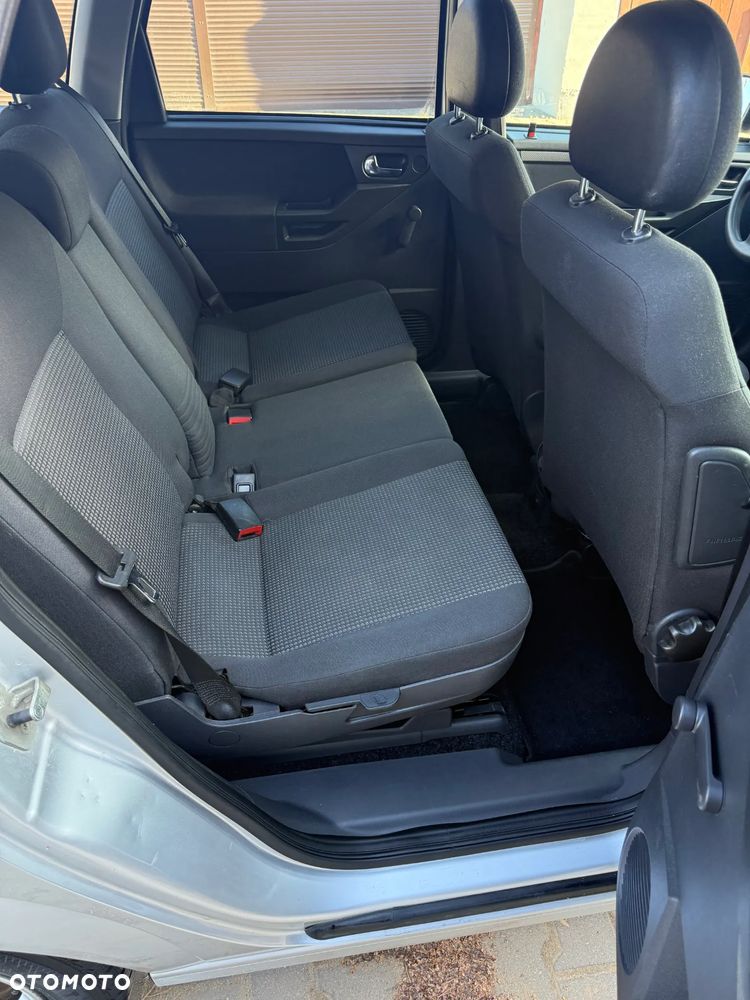 Opel Meriva - 14