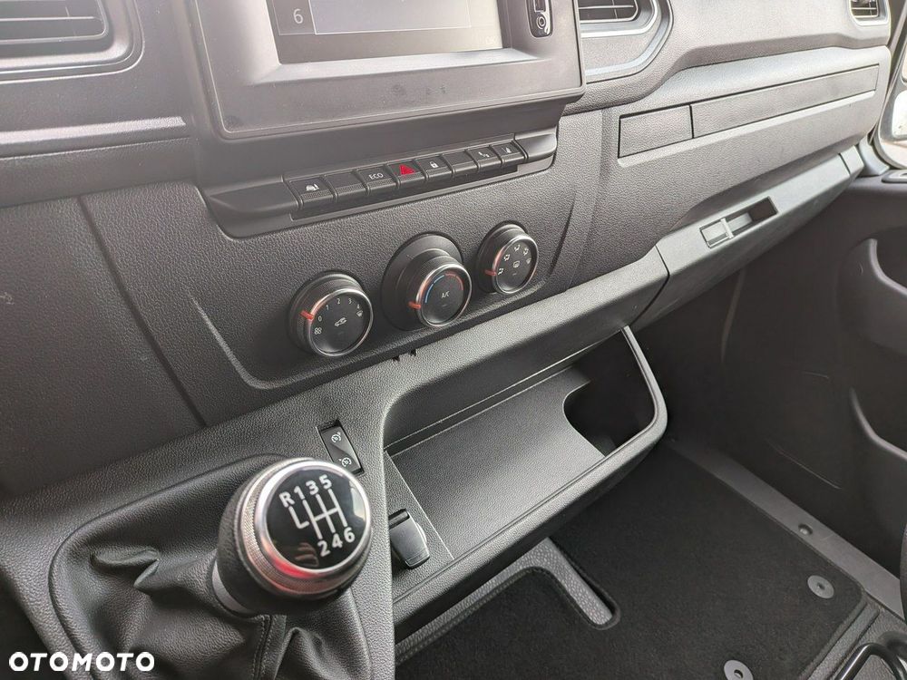 Renault Master - 12