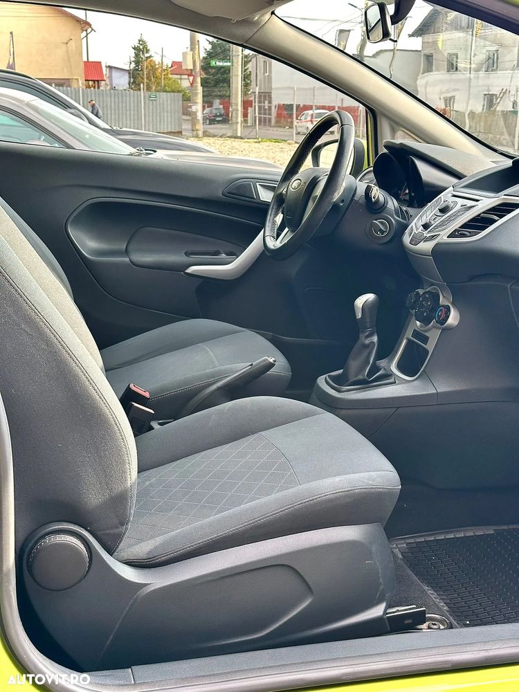 Ford Fiesta 1.25 Trend - 11