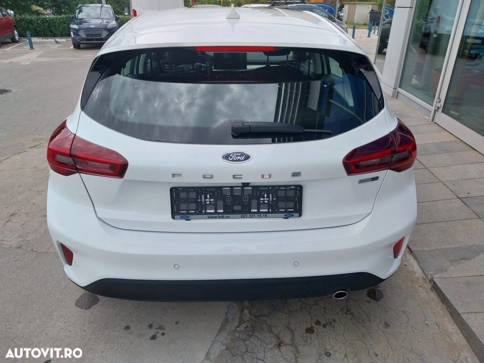 Ford Focus - 6