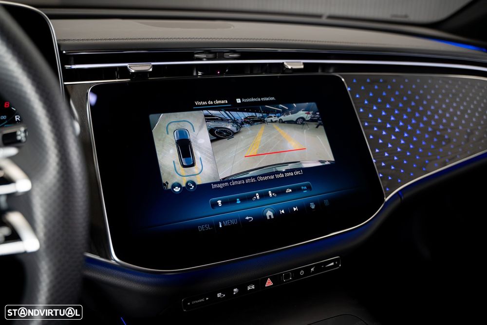 Mercedes-Benz E 300 e 4Matic AMG Line - 30