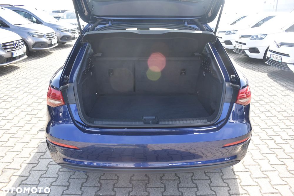 Audi A3 Sportback 30 TDI S tronic - 13