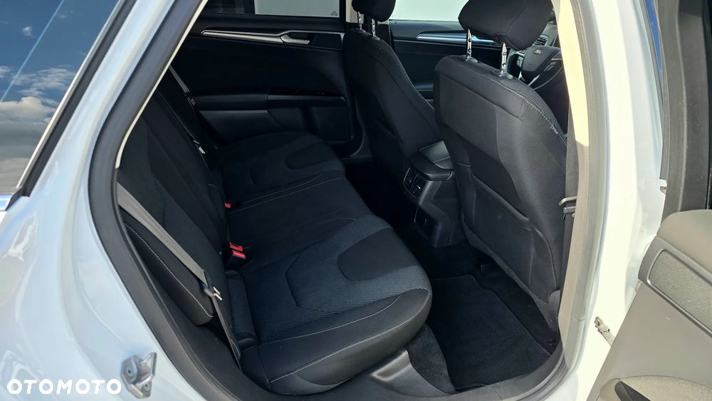 Ford Mondeo 2.0 TDCi Allrad Trend - 14