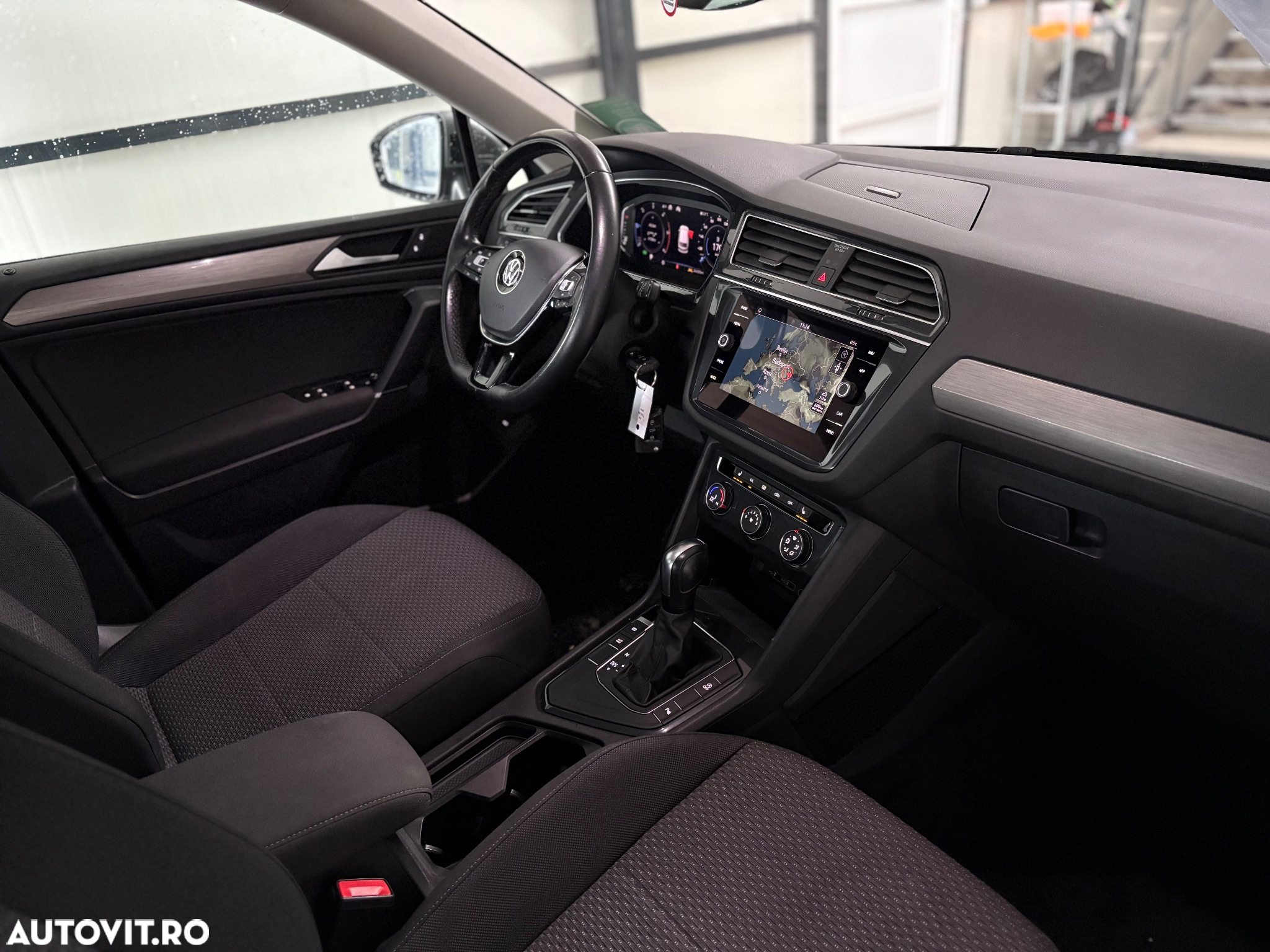 Volkswagen Tiguan Allspace 2.0 TDI SCR DSG Comfortline - 19