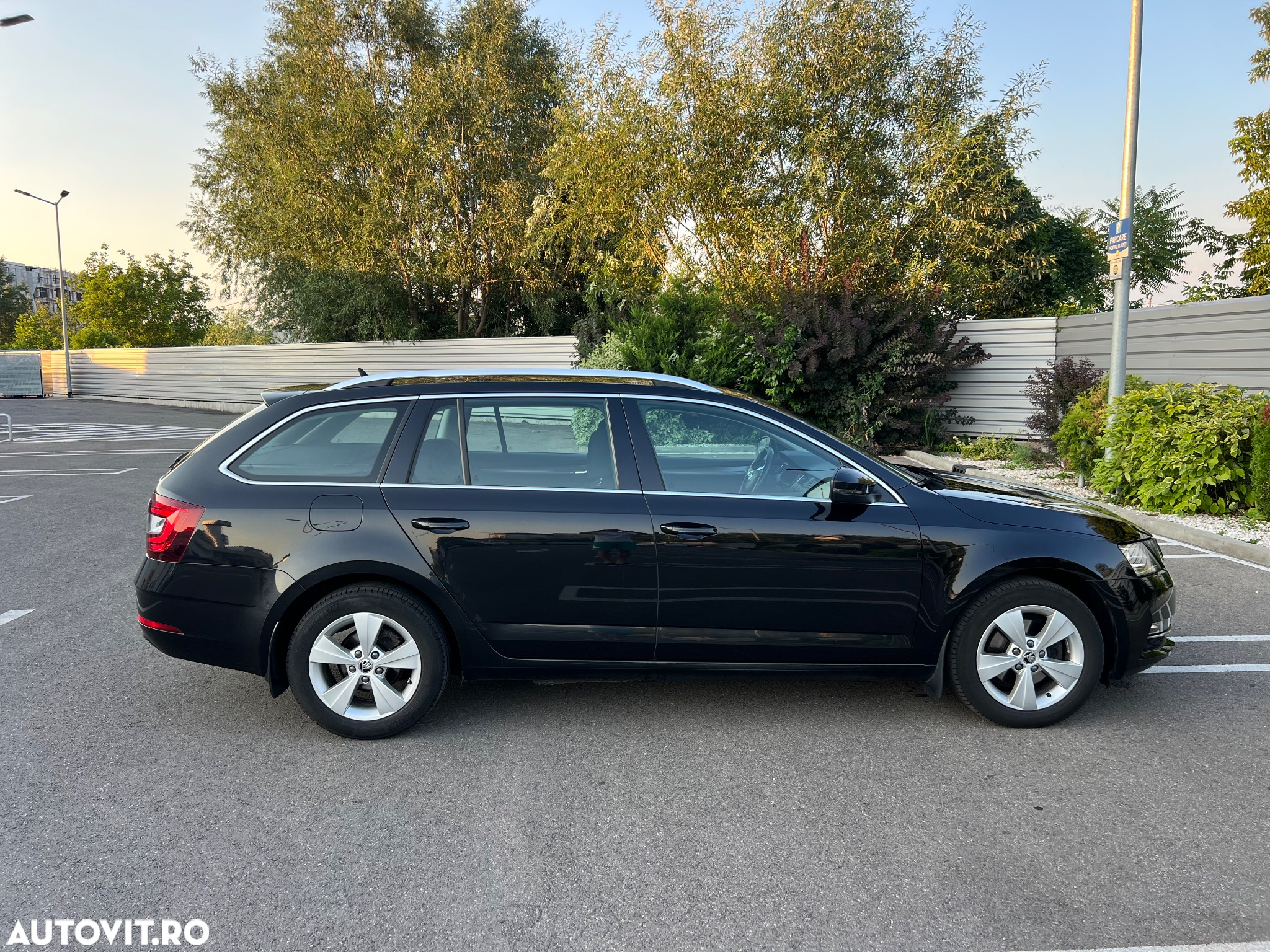 Skoda Octavia 2.0 TDI DSG Style - 19