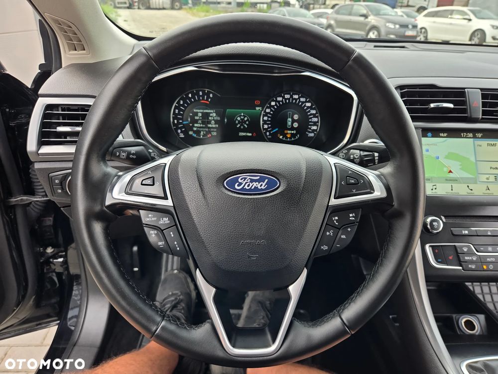 Ford Mondeo 2.0 TDCi STart-Stopp Titanium - 24