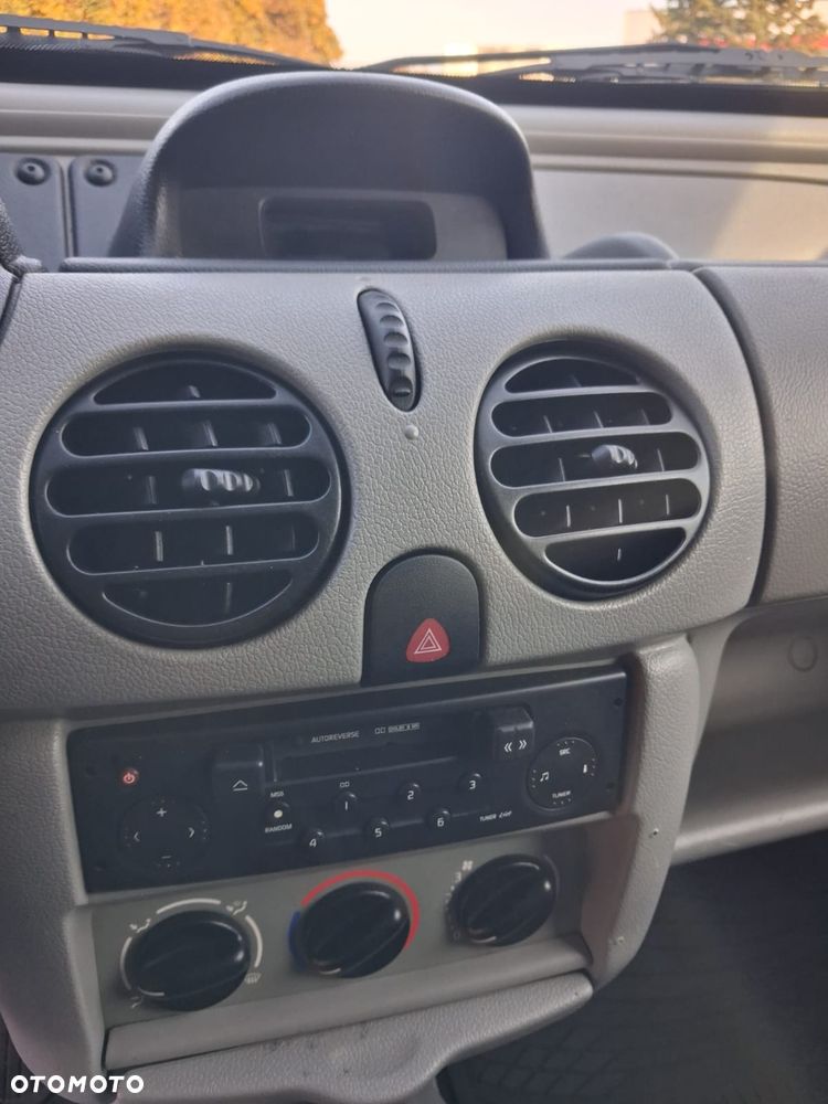 Renault KANGOO - 22