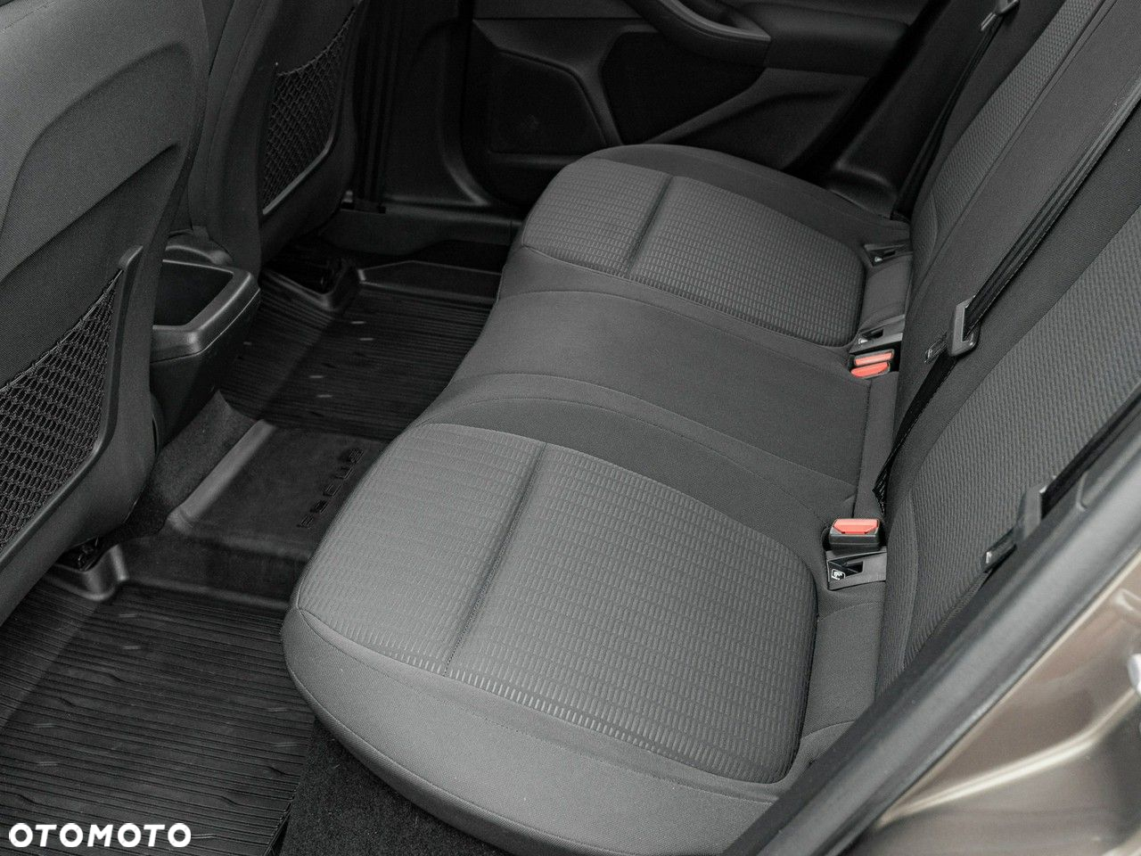 Ford Focus - 24
