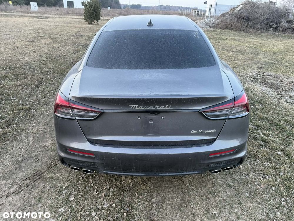 Maserati Quattroporte GranSport S - 10